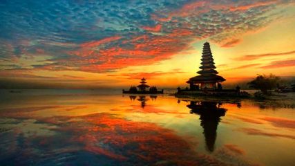 A beautiful Temple in Bali Hidden Away by the nature!