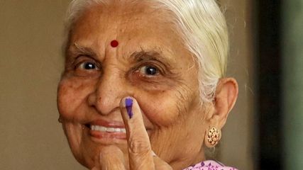 Lok Sabha Elections: Bengaluru Offers Free Dosa, Mocktail, Rides, and More Discounts to Voters