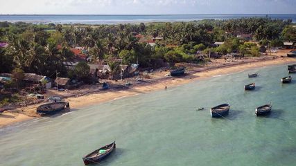 Tamil Nadu Tourism Shares Video of State's First Floating Restaurant; Take a Look Inside