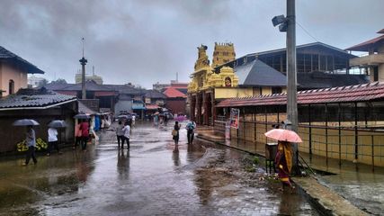 Don’t Plan Trips! Karnataka Warned of Heavy Rain and Potential Flooding