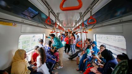 Ahmedabad to Gandhinagar Direct Metro Introduced – No More Train Changes Required