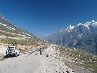 ಈ ರಸ್ತೆ ಪ್ರವಾಸಗಳಿಗೆ ಗುಂಡಿಗೆ ಗಟ್ಟಿ ಇರಲೇ ಬೇಕು