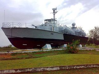 ಕತ್ತಲಲ್ಲೂ ಮಿನುಗುವ ಕಡಲ ತೀರ