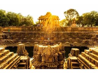 ಸೂರ್ಯೋದಯದ ಮೊದಲ ಕಿರಣ ಈ ಸೂರ್ಯ ದೇವಾಲಯದ ಗರ್ಭಗುಡಿಯಲ್ಲಿ