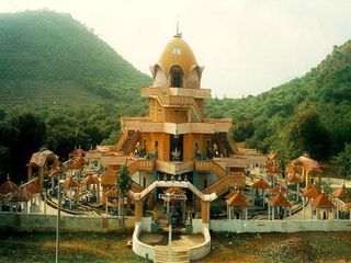 ಶ್ರೀ ಚಕ್ರ ಮಹಾಯಂತ್ರ ದೇವಾಲಯ- ದೇವಿಪುರ