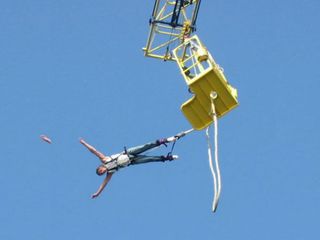 ಬಂಗೀ ಜಂಪಿಂಗ್ ಅಂದ್ರೆ ನಿಮಗಿಷ್ಟಾನಾ? ಅಷ್ಟೊಂದು ಧೈರ್ಯ ನಿಮ್ಮಲ್ಲಿದ್ಯಾ?