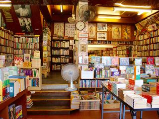 ಬೆಂಗಳೂರಿನಲ್ಲಿ ಫೇಮಸ್ ಪುಸ್ತಕ ಮಾರಾಟ ಮಳಿಗೆಗಳು ಎಲ್ಲೆಲ್ಲಿವೆ ಗೊತ್ತಾ?