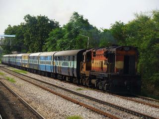 ರೈಲು ಪ್ರಯಾಣದಲ್ಲಿ ಡಬ್ಬದಲ್ಲಿ ಆಹಾರ ಕೊಂಡೊಯ್ಯುತ್ತೀರಾ ಹಾಗಾದ್ರೆ ಇದನ್ನ ಓದಿ
