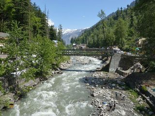 ಹಿಮಾಚಲ ಪ್ರದೇಶದ ನಾದೌನ್‌‌ನ ಸುತ್ತಮುತ್ತಲಿನ ತಾಣಗಳತ್ತ ಕಣ್ಣಾಯಿಸಿ