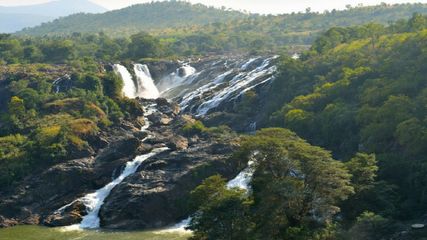 ಬೆಂಗಳೂರಿಗೆ ಸಮೀಪದಲ್ಲಿರುವ ಈ ಸ್ಥಳಗಳನ್ನು ನೋಡಲು ಮಳೆಗಾಲದಲ್ಲಿಯೇ ಏಕೆ ಹೋಗಬೇಕು?