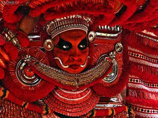 கண்ணூர் - தெய்யம் ஆட்டத்தைக் கொஞ்சம் ரசிப்போம்!!!