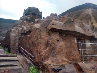 ஒரே பாறையில் செதுக்கப்பட்ட இந்தியாவின் ஒரே பிரம்மாண்டம்.... பாதியில் நிறுத்தப்பட்டதன் மர்மம்?