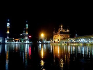 கோடிகளில் புரளும் செல்வமிக்க 10 கோவில்கள் இந்தியாவில் எங்கெல்லாம் இருக்கு?