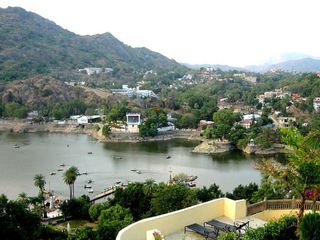 ராஜஸ்தான் மாநிலத்தின் பிரசித்தமான மலைவாசஸ்தலம் மௌண்ட் அபு பற்றி என்ன தெரியும்?