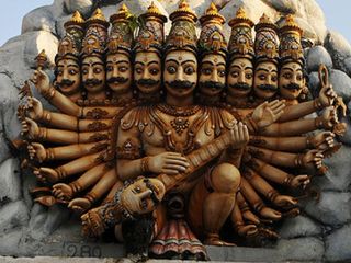 ராவணன் அசுரணல்ல!! தெய்வம்!! - கிராமத்தில் நிகழும் மர்மங்கள் தெரியுமா?