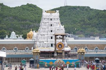 ஒரு முறை சென்றால் ஆயுளுக்கும் நோய் தீர்க்கும் சென்னை திருப்பதி.. எங்க தெரியுமா ?