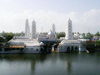 ஒரு முறை சென்றால் ஒட்டுமொத்த பிணியையும் போக்கும் தலம் இது!