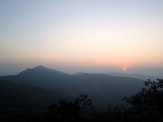 அழகிய அய்யனாக்கரே ஏரியும் அட்டகாசமான மாணிக்யதாரா நீர்வீழ்ச்சியும்!