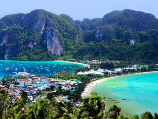 இந்தியாவின் முதல் மூவர்ணக்கொடி ஏற்றப்பட்டது இப்படி ஒரு இடத்திலா?