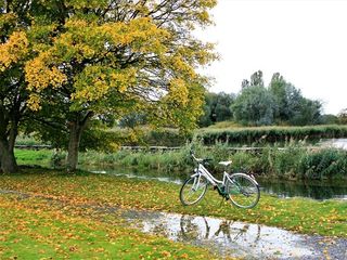 அட்டகாசமான வானிலை.... குளுகுளு மக்கள்... சென்னையில் ஒரு பைக் ரைடு...