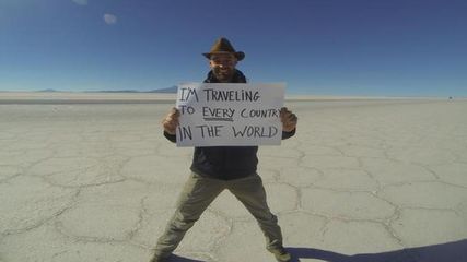 விமான பயணத்தை உபயோகிக்காமல் இங்கே ஒருவர் உலகின் அனைத்து நாடுகளையும் சுற்றிப் பார்த்துள்ளார்!