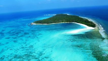 மாலத்தீவுகள் எல்லாம் சும்மா - இந்தியாவின் இந்த தீவுகளுக்கு சுற்றுலாப் போயிட்டு வாங்க!