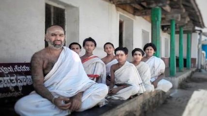 20 நாட்களில் இலவசமாக சமஸ்கிருதம் கற்றுக் கொள்ளலாம் - இந்தியாவின் சமஸ்கிருத கிராமம்!