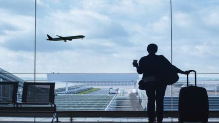 சென்னை விமான நிலையத்தில் சர்வர் கோளாறு, 9 விமானங்கள் தாமதம் – 1500க்கும் மேற்பட்ட பயணிகள் பாதிப்பு!