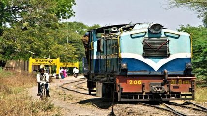 இன்னமும் இந்திய அரசு இந்த ஒரு ரயில் பாதைக்காக பிரிட்டிஷ் அரசுக்கு வரி செலுத்தி வருகிறதா?