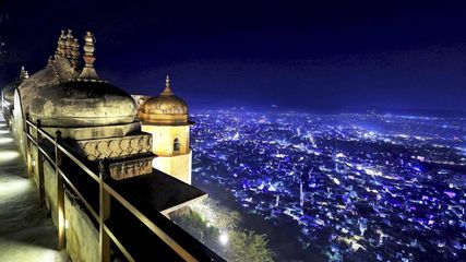 நீங்கள் பெரிய பணக்காரராக இருந்தால் மட்டுமே இந்தியாவின் இந்த நகரங்களில் வீடு வாங்க முடியும்!