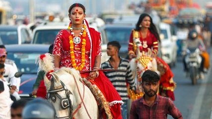 இந்தியாவில் நடக்கும் மஹா கும்பமேளா தான் உலகின் மிகப்பெரிய மத நிகழ்வு - 2025இல் தயாரா மக்களே!