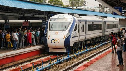 மகா கும்பமேளா 2025 : நெல்லை டூ காசி சிறப்பு ரயில்...ஐஆர்சிடிசி அறிவிப்பு