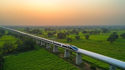 இந்தியாவிலே சரியான நேரத்திற்கு வரும் ரயில் மற்றும் எப்போதுமே தாமதமாக வரும் ரயில் இவை தான்!