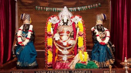 வெளிநாடு செல்ல வேண்டுமா – இந்தியாவின் இந்த பிரபல ‘விசா கோயில்களுக்கு’ செல்லுங்கள் – கட்டாயம் விசா கிடைக்கும்!