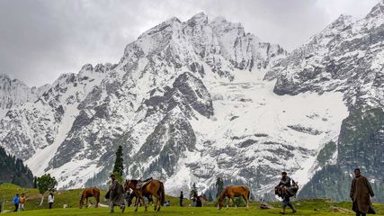 வட இந்தியாவில் அவசியம் பார்க்க வேண்டிய அசத்தலான 7 மலைப் பிரதேசங்கள்