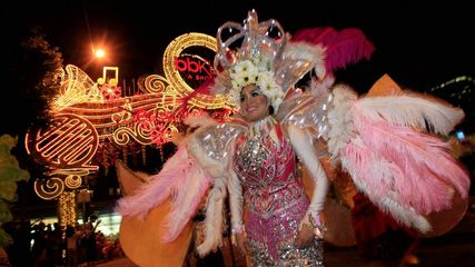 ரூ.2 லட்சம் இருந்தால் போதும் ஒரு குடும்பமே ஃபாரின் டூர் போயிட்டு வரலாம்