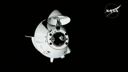 தனியார் துருவ பயணத்திற்குப் பிறகு 4 விண்வெளி சுற்றுலாப் பயணிகள் பூமிக்கு திரும்பினர்