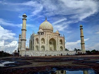 50 Different Views of Taj Mahal!