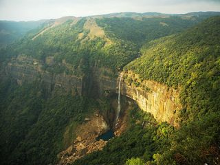 Shillong Travel Guide: Best Places to See