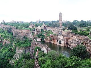 Chittorgarh, Of Forts and Palaces