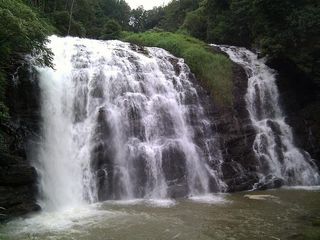 10 Astonishing Waterfalls in Karnataka