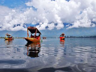 Scenic Tour of Jammu and Kashmir