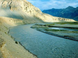 Travel to the 5 Kayaking Destinations in India