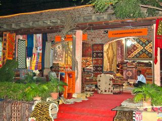 5 Ultimate Shopping Destinations of Delhi