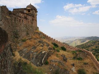 Travel to the Majestic Forts of Rajasthan