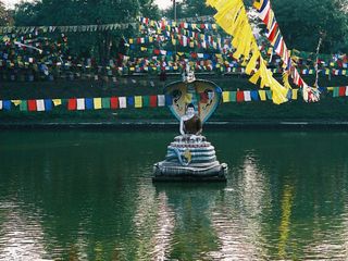 Travel to the Pilgrimage Town of Gaya