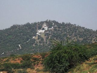 Travel to the Pious Town of Baran