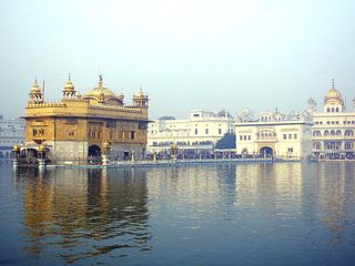 Travel to the Richest Temples in India