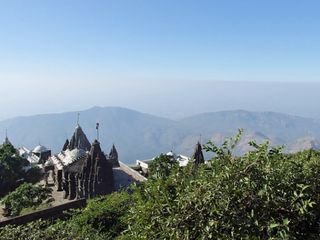 Gujarat Tourism – The Foothill Town of Junagadh