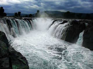 Tamil Nadu Tourism - Scintillating Waterfalls 